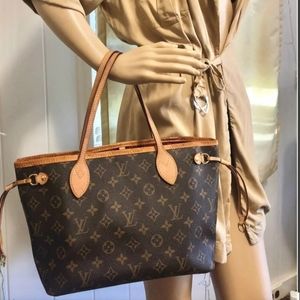 Louis Vuitton Neverfull pm
